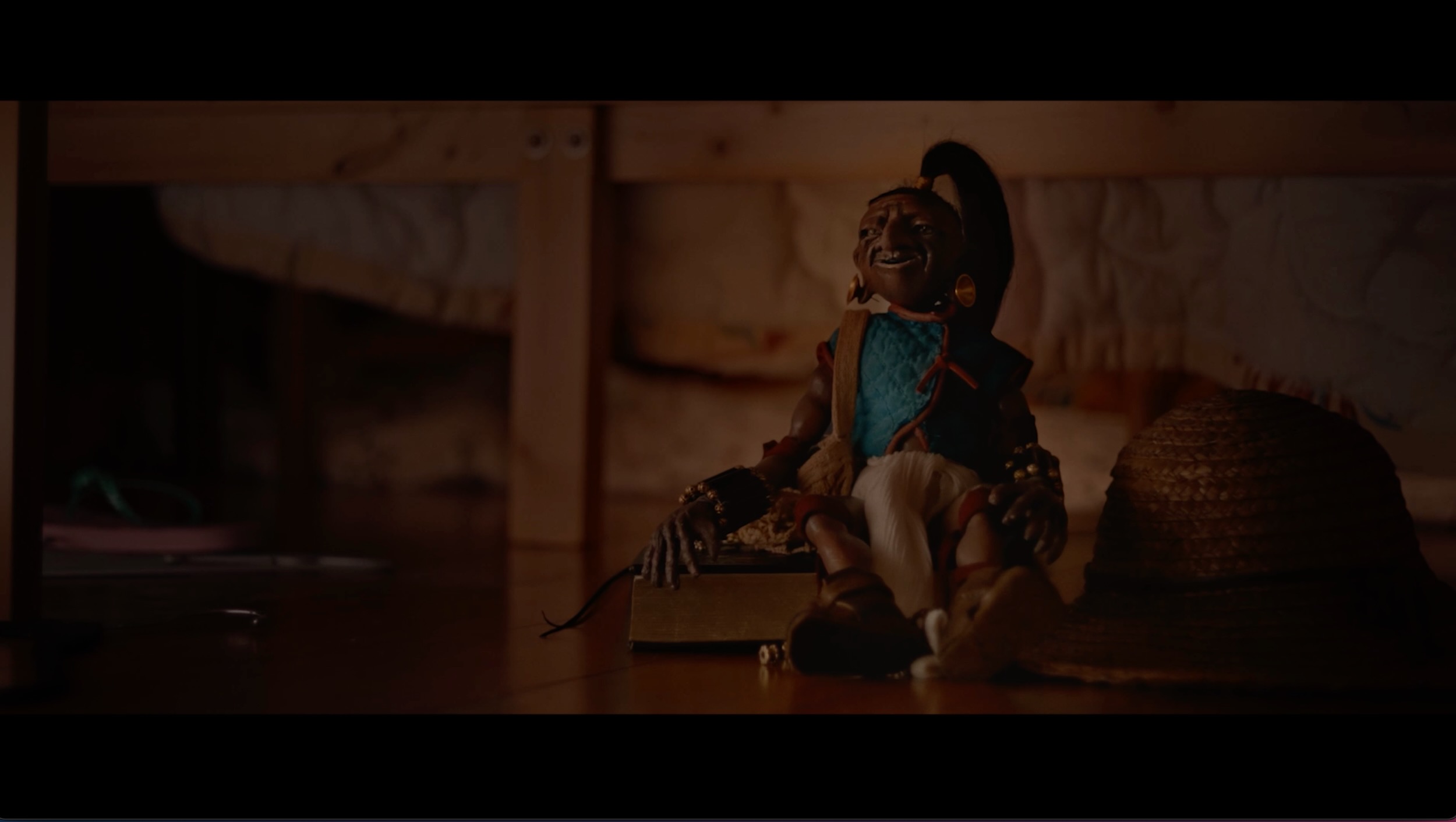 Still from Fábula